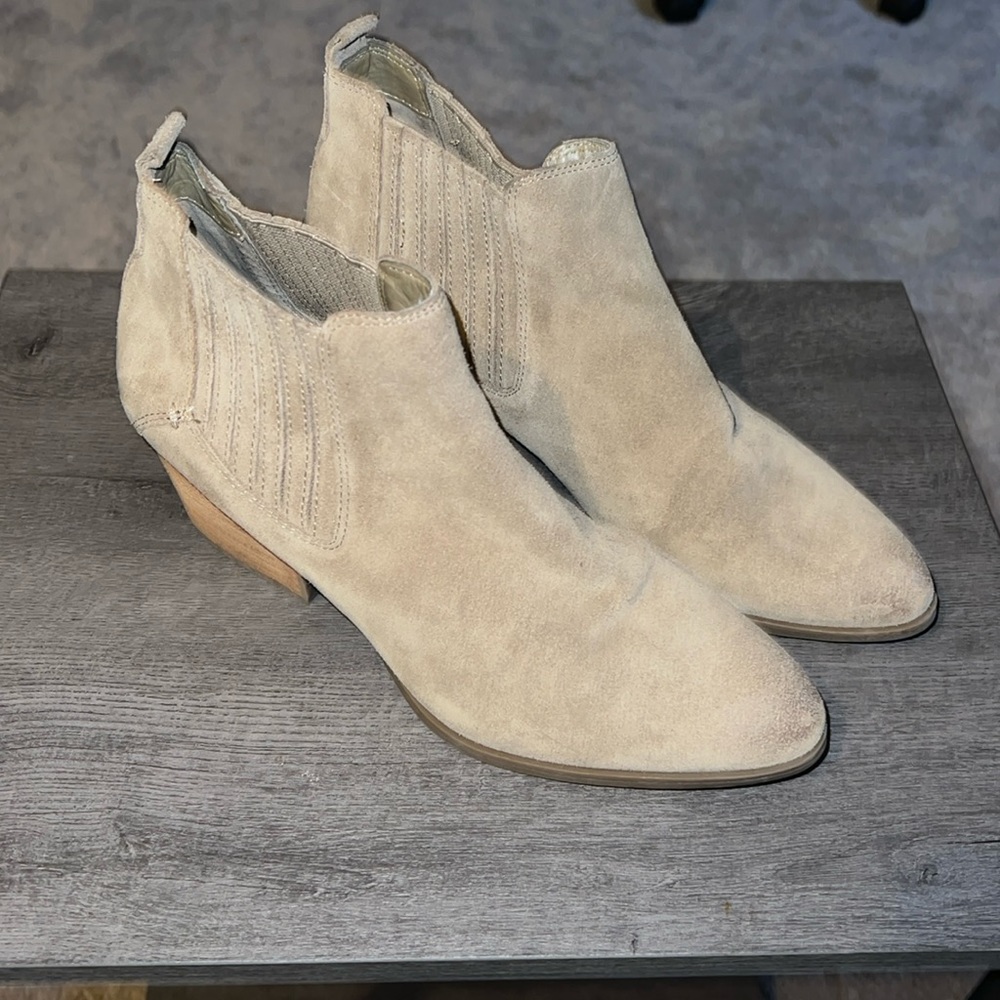 Crown Vintage booties
